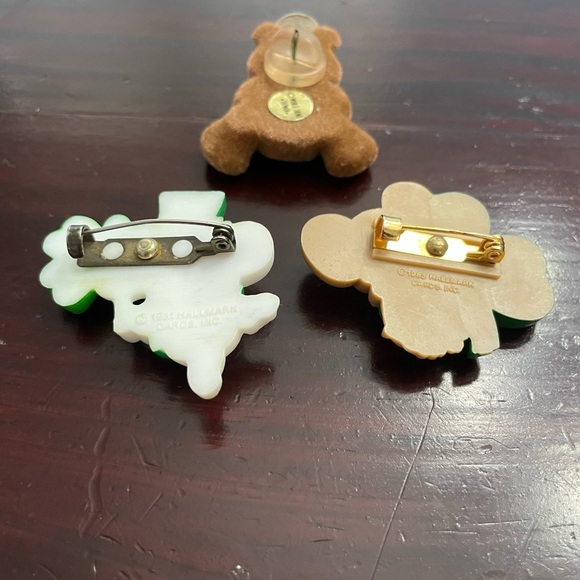 Vintage Set of 3 Hallmark 1980s St Patrick's‎ Day Mouse Clover Bear Lapel Pin - Picture 4 of 10